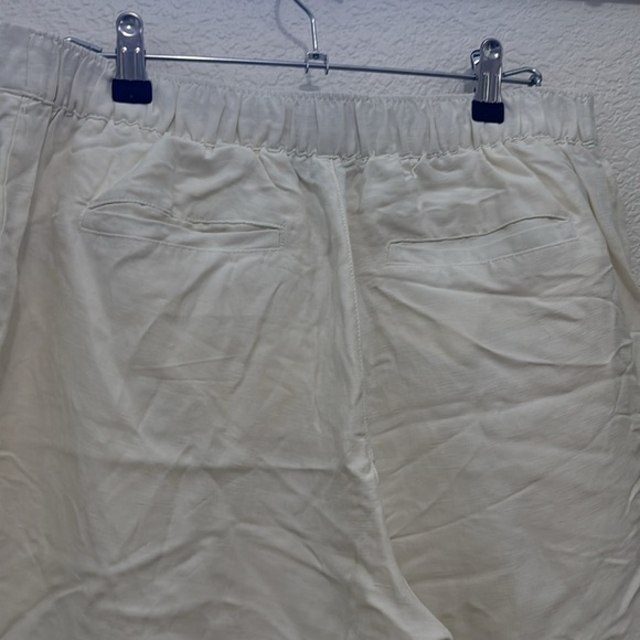 Halston White Linen Blend High Rise Trousers - Size L - Picture 6 of 6